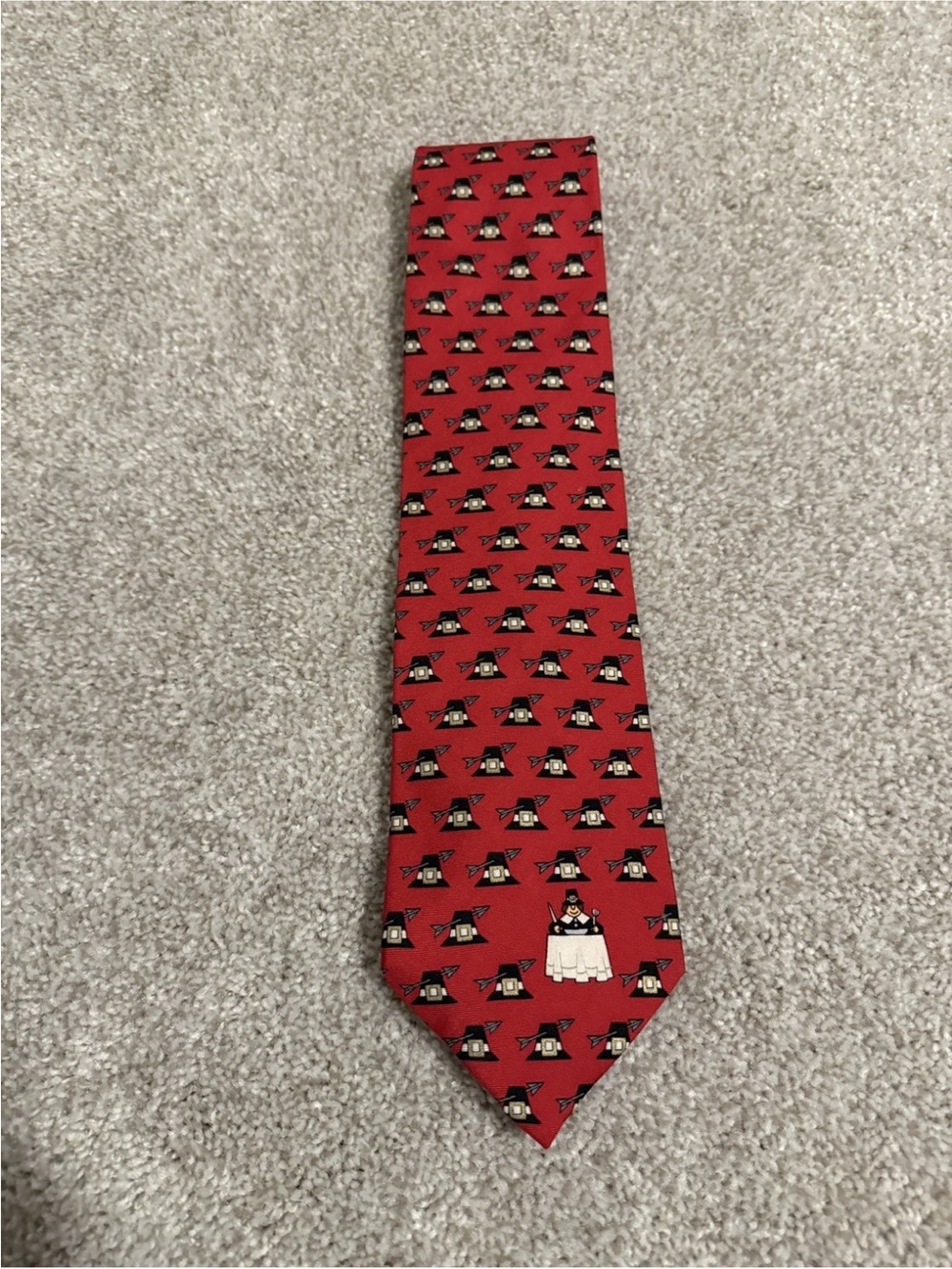 Vintage Alynn Happy Thanksgiving Tie 100%
Silk USA Pilgrim Novelty Necktie